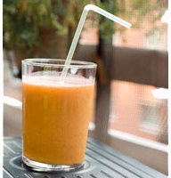 Smoothie orange : une boisson fraîche et sans alcool pour se rafraichir tout l'été
